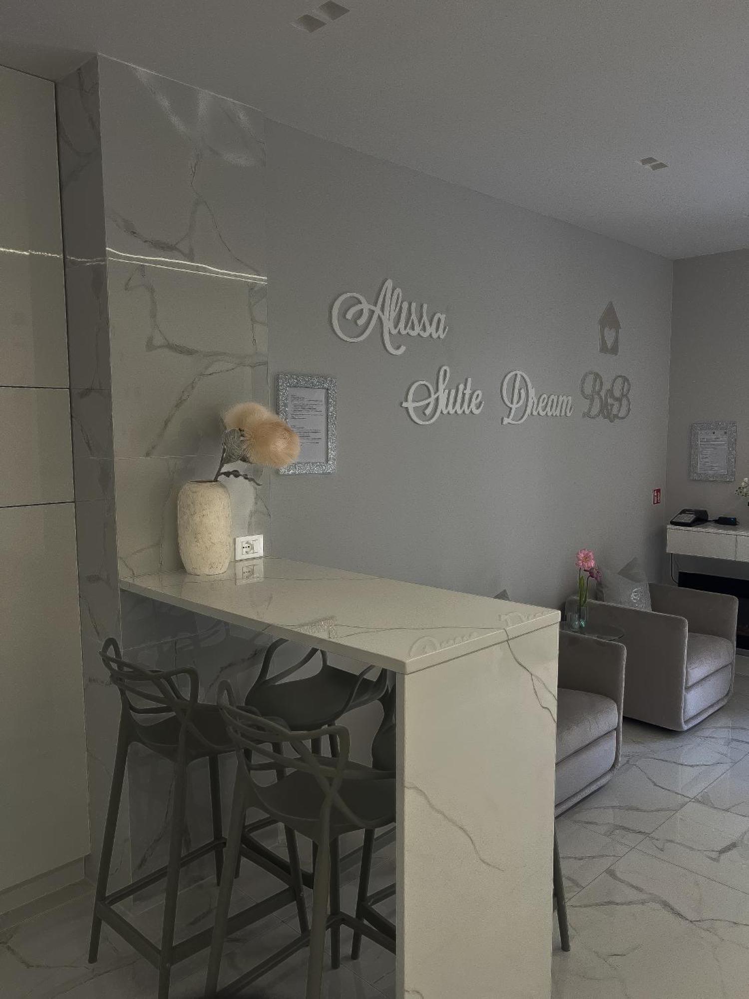 Alissa Suite Rome Buitenkant foto